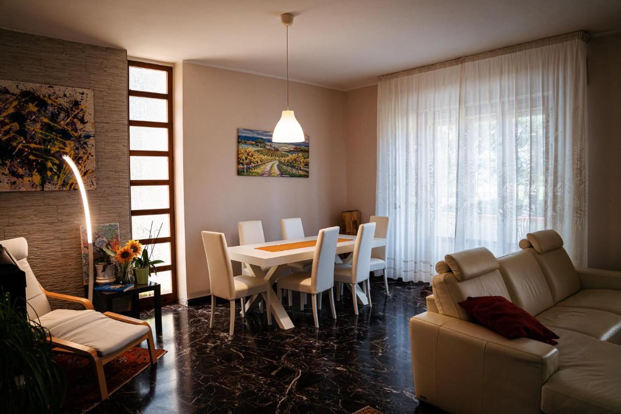 Bed and Breakfast Il Girasole Basciano Экстерьер фото