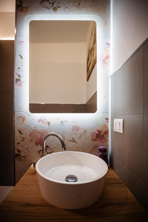 Bed and Breakfast Il Girasole Basciano Экстерьер фото